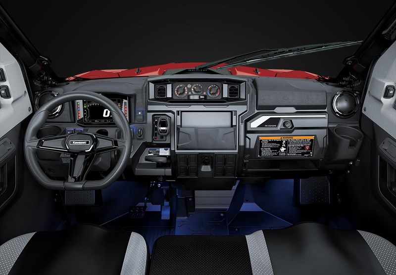 ADJUSTABLE & SPACIOUS